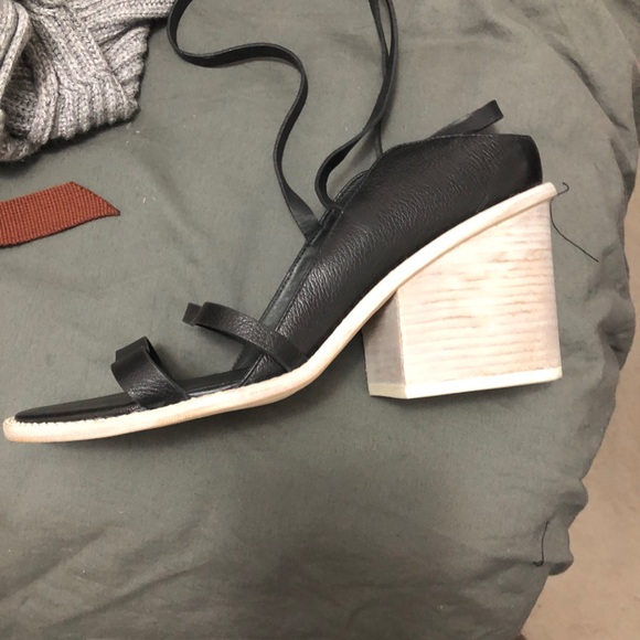 Tibi sandals - Picture 2 of 3